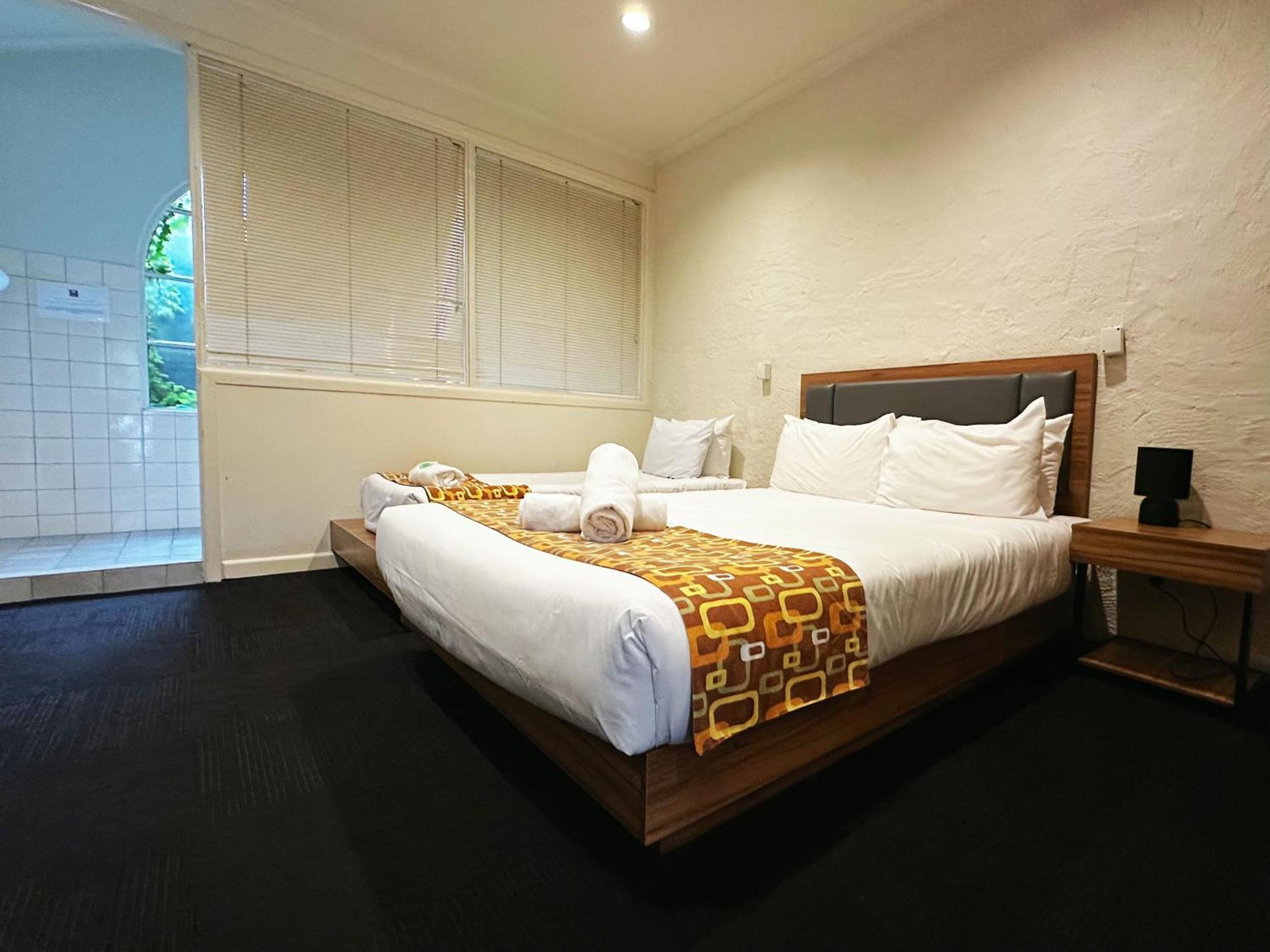 Greensborough Motel Melbourne City Exterior foto